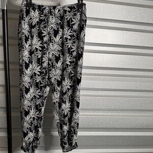 Molly Bracken Black and White Leaf Print Joggers, Size Small